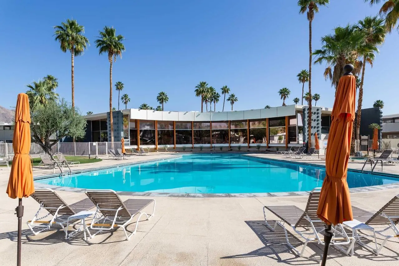 Apartment Mid-Century Palm Springs Bungalow With Patio! United States